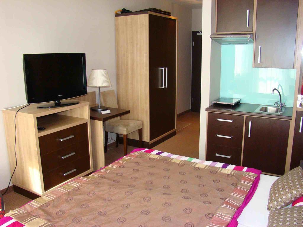 קולובז'ג Hotel Diva Spa מראה חיצוני תמונה