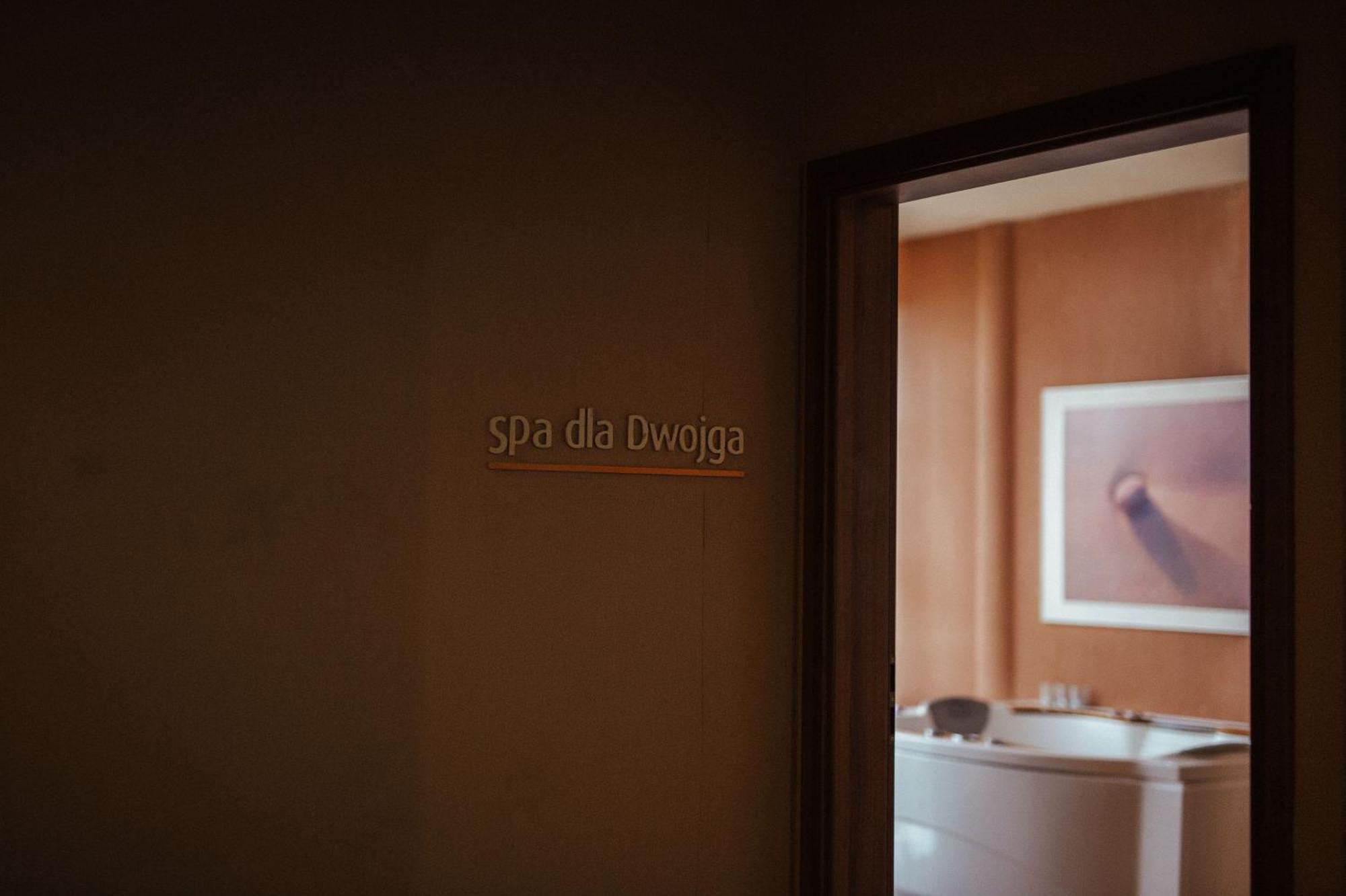 קולובז'ג Hotel Diva Spa מראה חיצוני תמונה